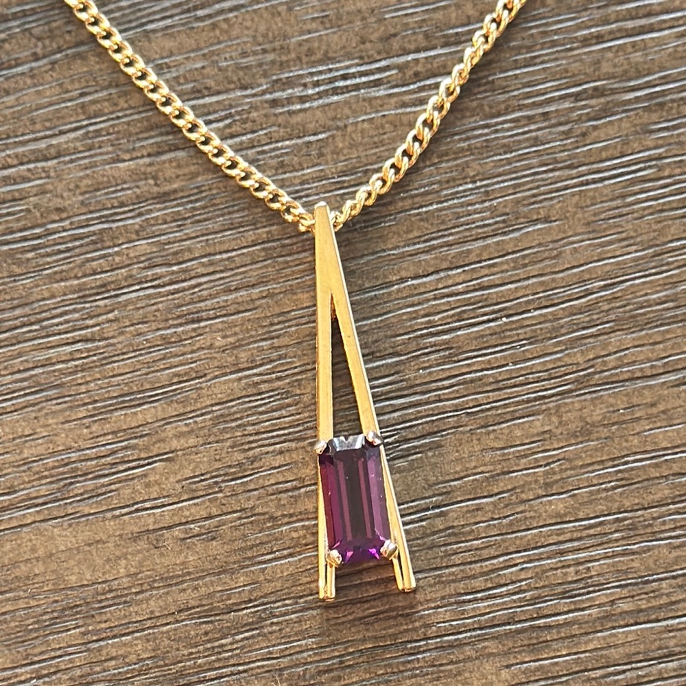 Vintage Avon Gold and Purple Pendant Necklace